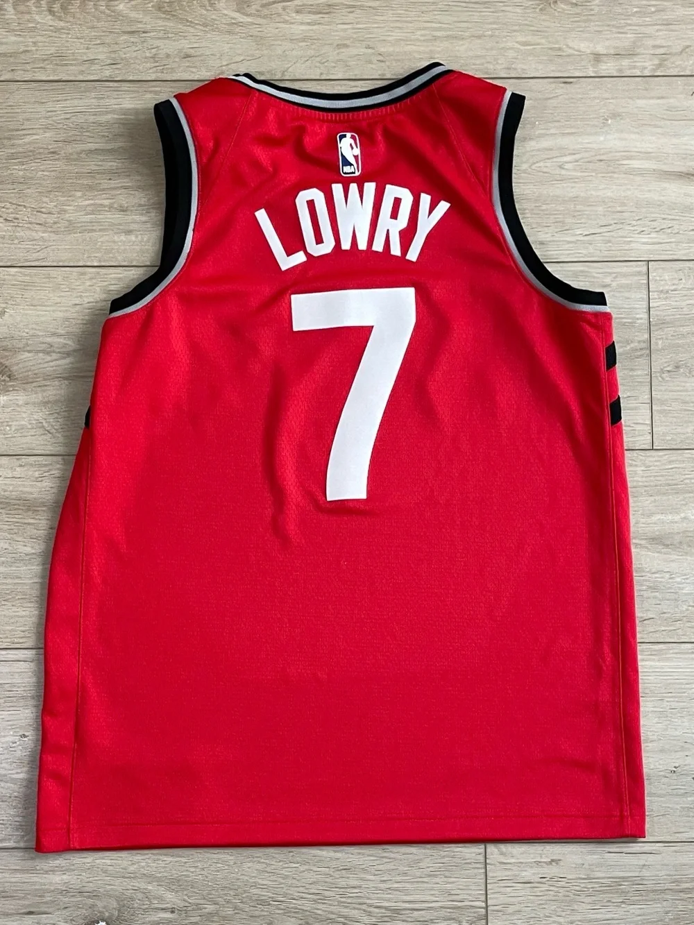 New Nike Authentic Toronto Raptors Kyle Lowry Swingman Jersey